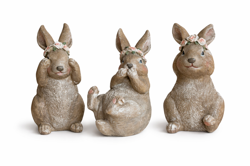 Trio de lapins décoratifs avec couronne de fleurs – Esprit printanier